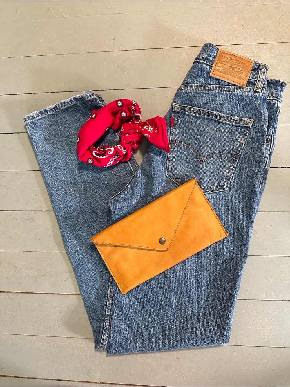 Nisolo Tan Leather Envelope Clutch